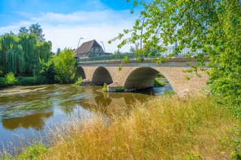 https://www.mrgkt.de:443/files/gimgs/th-22_SaalebrueckeCamburg01-Kopie.jpg