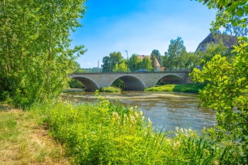 https://www.mrgkt.de:443/files/gimgs/th-22_SaalebrueckeCamburg02-Kopie.jpg